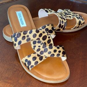 Steve Madden Tan and Black Leopard Sandals